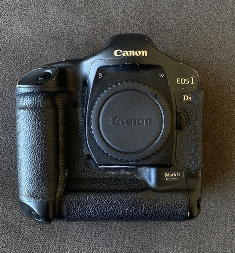 Canon eos mark - mark, ii